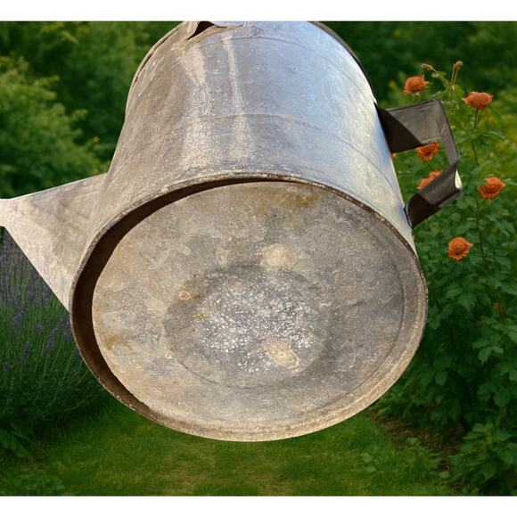 Vintage Galvanized Metal Watering Can – Large Farmhouse Garden Decor Rustic Grey - Picture 11 of 13